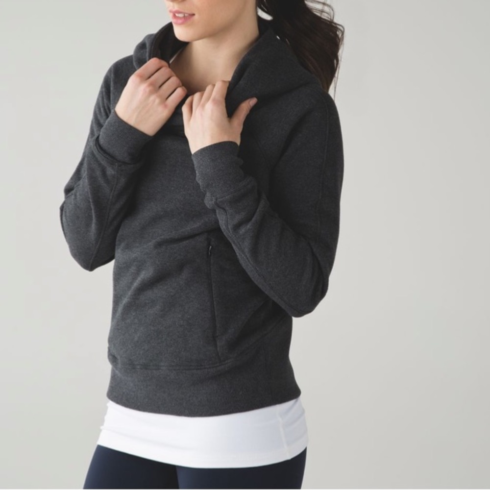 Lululemon Under Wraps Pullover
Heathered Black - Picture 1 of 7